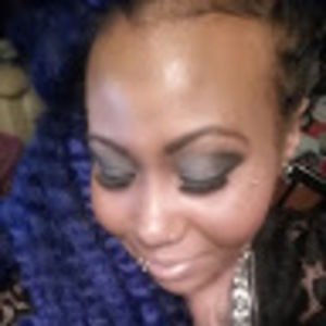 Meet your Posher, Dominique